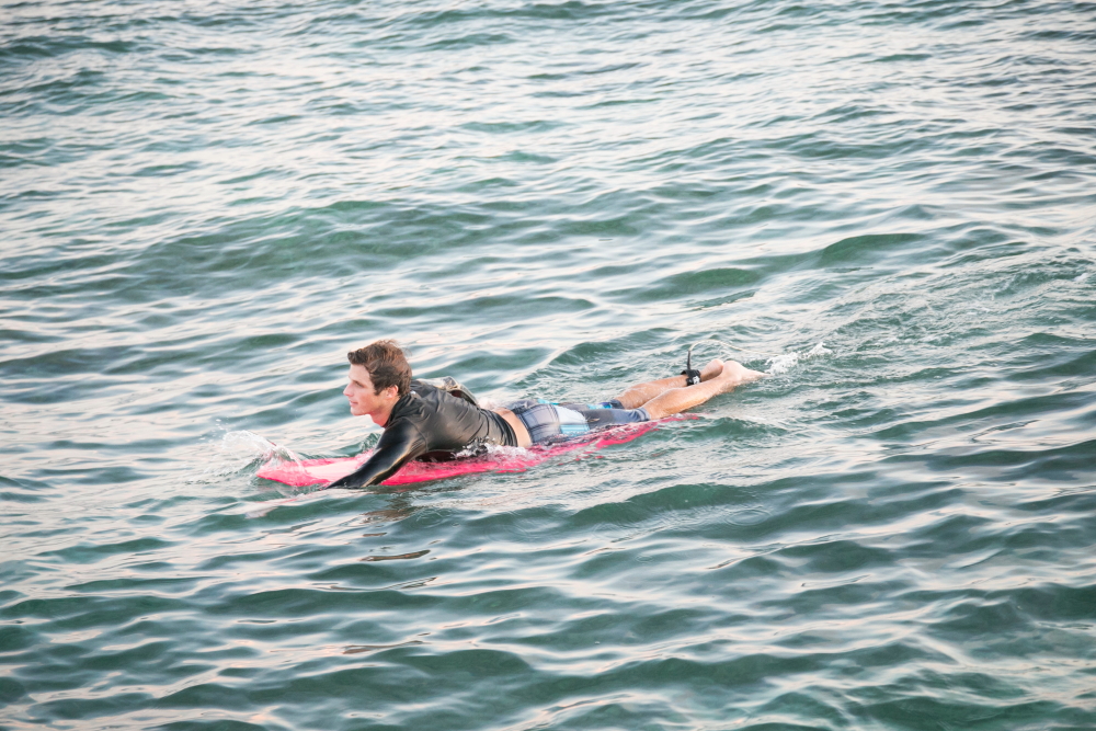 サーフィンだけじゃない！初心者でも楽しめるサーフボードを使った