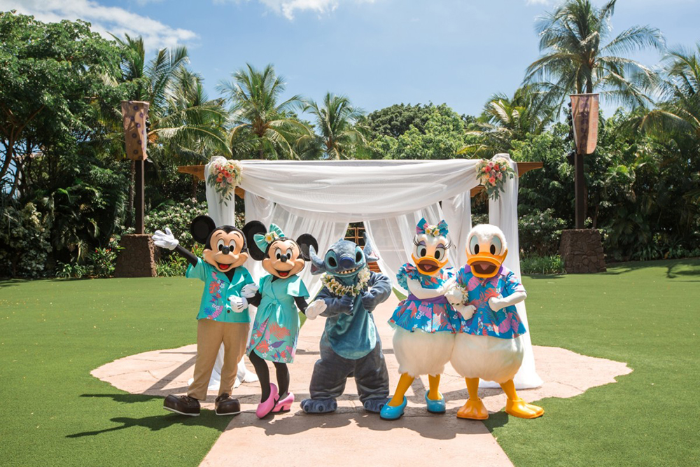 ハワイで憧れの『ディズニー婚』新しくなったミッキーやミニーの衣装が