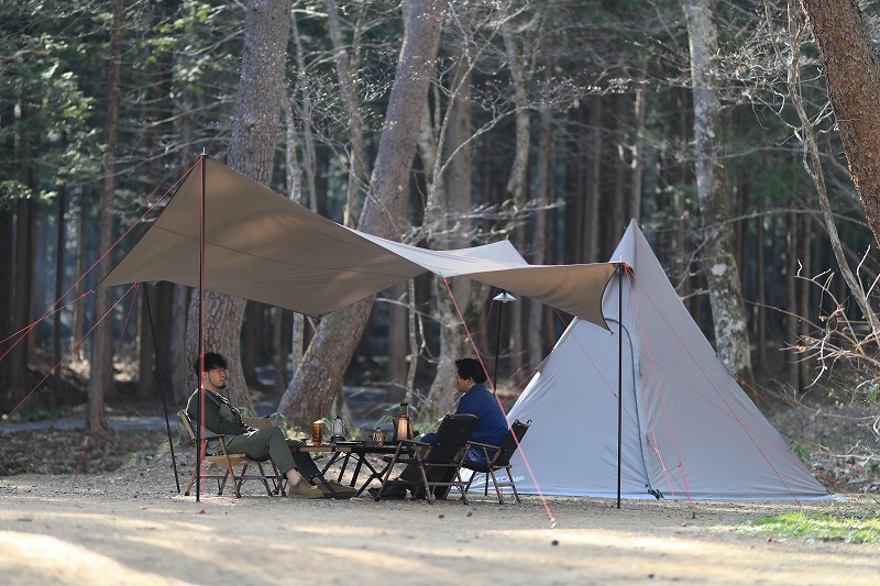 クイックキャンプが2種類の新作タープ「TCオクタ」と「ポリヘキサ」を