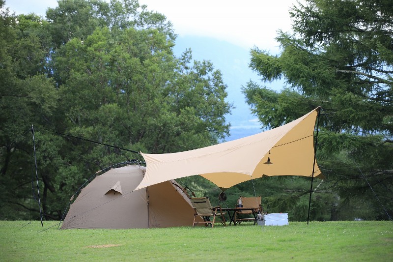 クイックキャンプが2種類の新作タープ「TCオクタ」と「ポリヘキサ」を