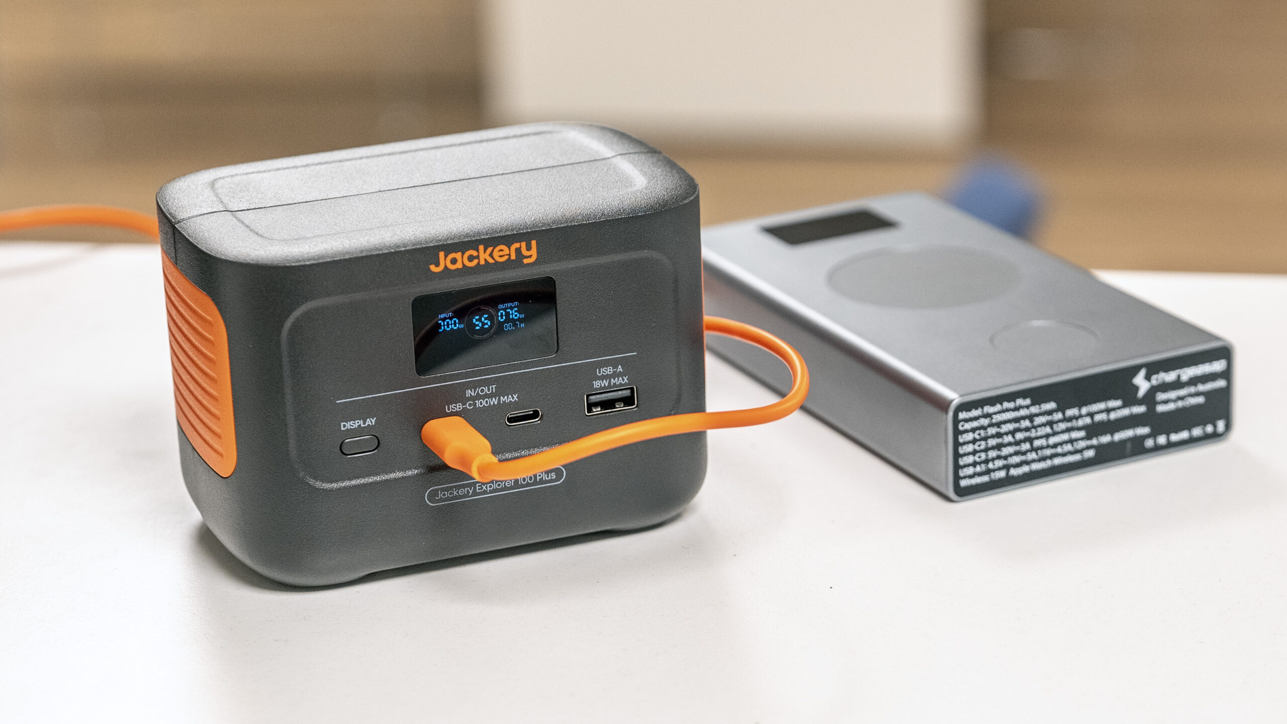 Jackery Explorer 100 Plus – Tech Reviews