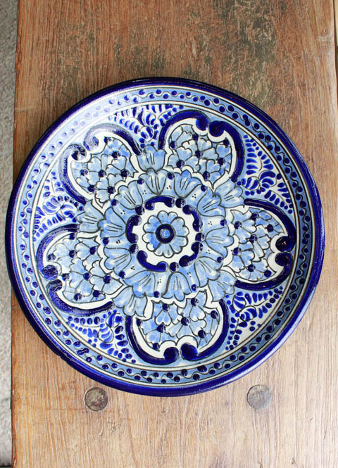 メキシコプエブラ州・陶器タラベラ焼き、ハチドリと花模様・壁掛け