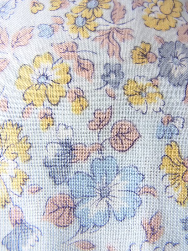 送料無料】60年代フランス製 淡いブルー X 小花柄 リボン ポケット付き