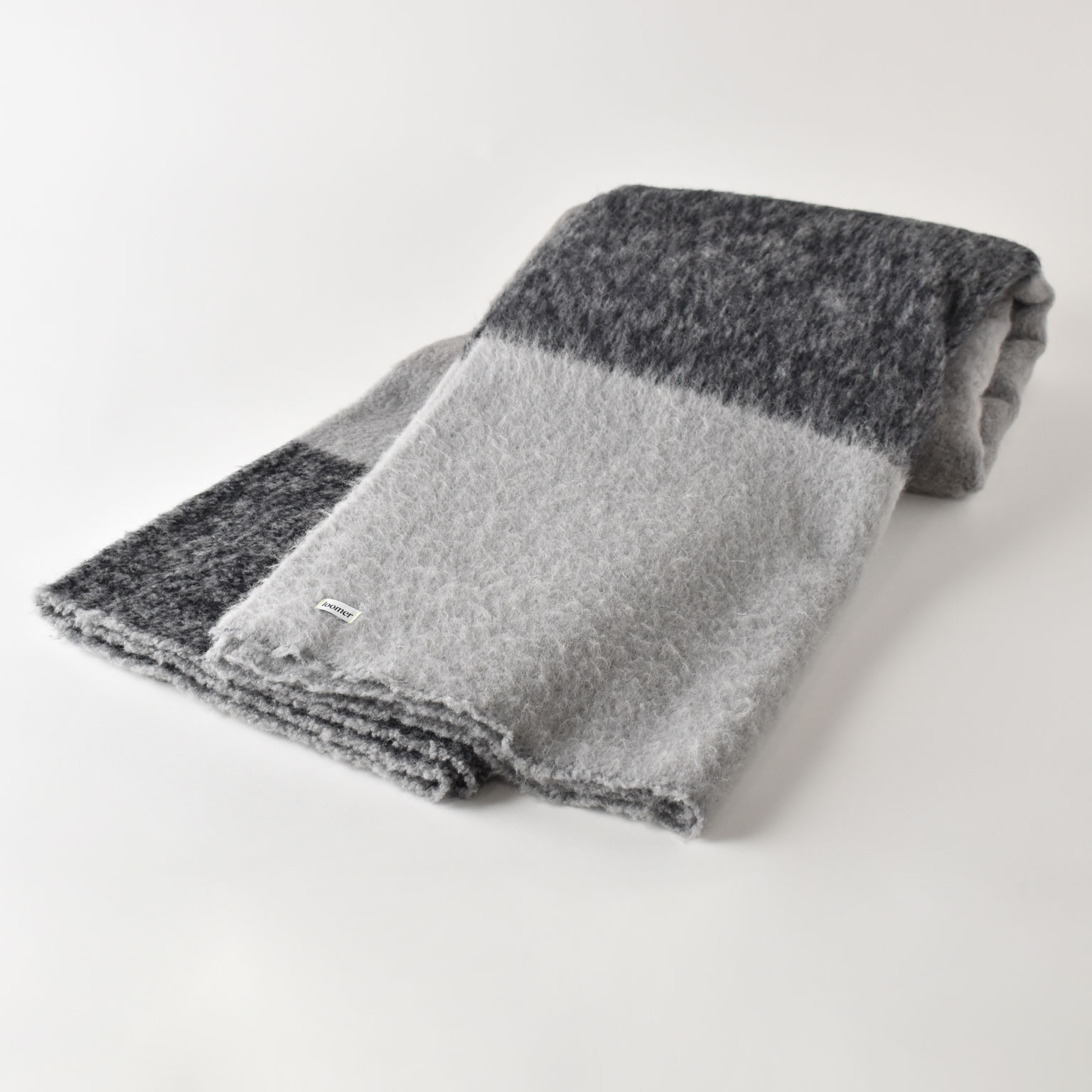 loomer（ルーマー）Wool Plain Blanket 140x215 セージ | LIVING MOTIF