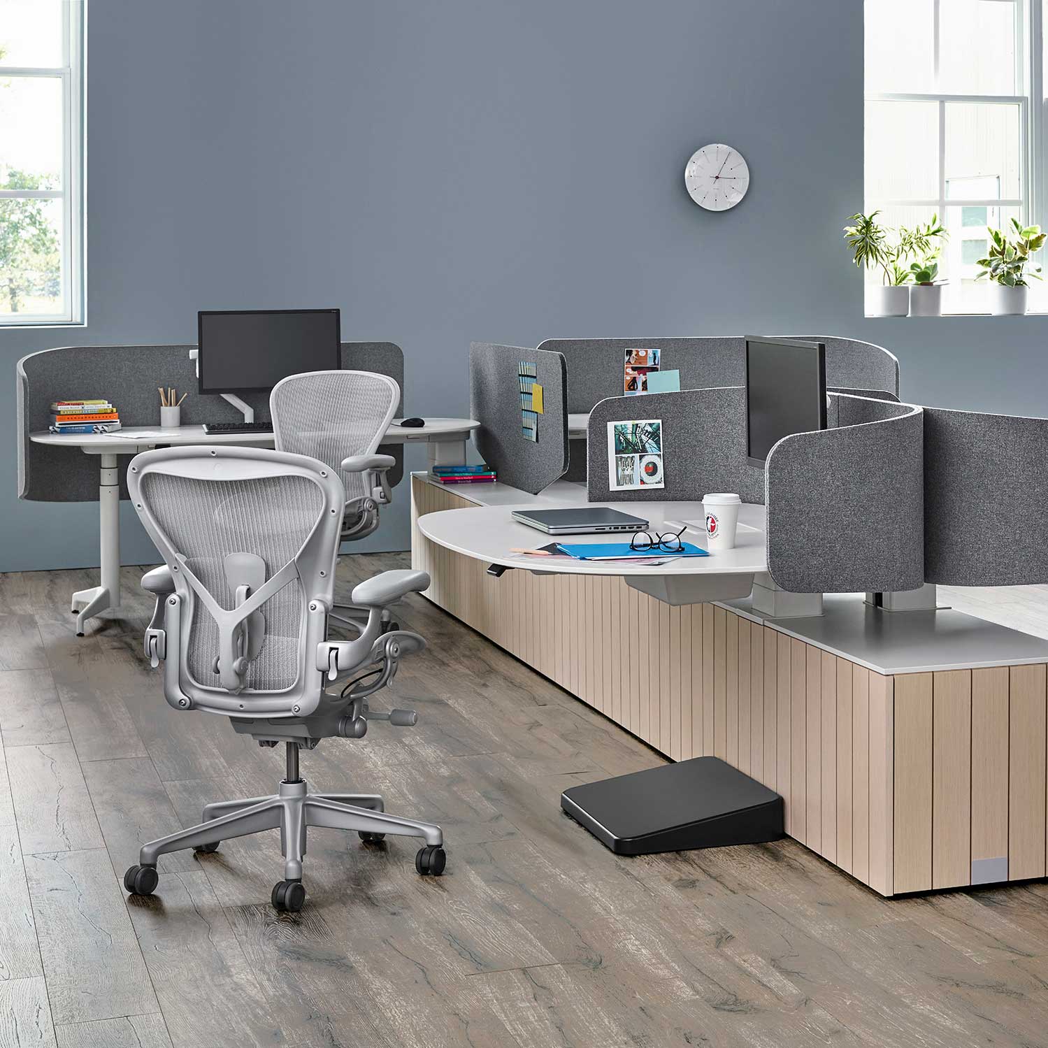 Herman Miller（ハーマン ミラー）アーロンチェア ミネラル サイズA