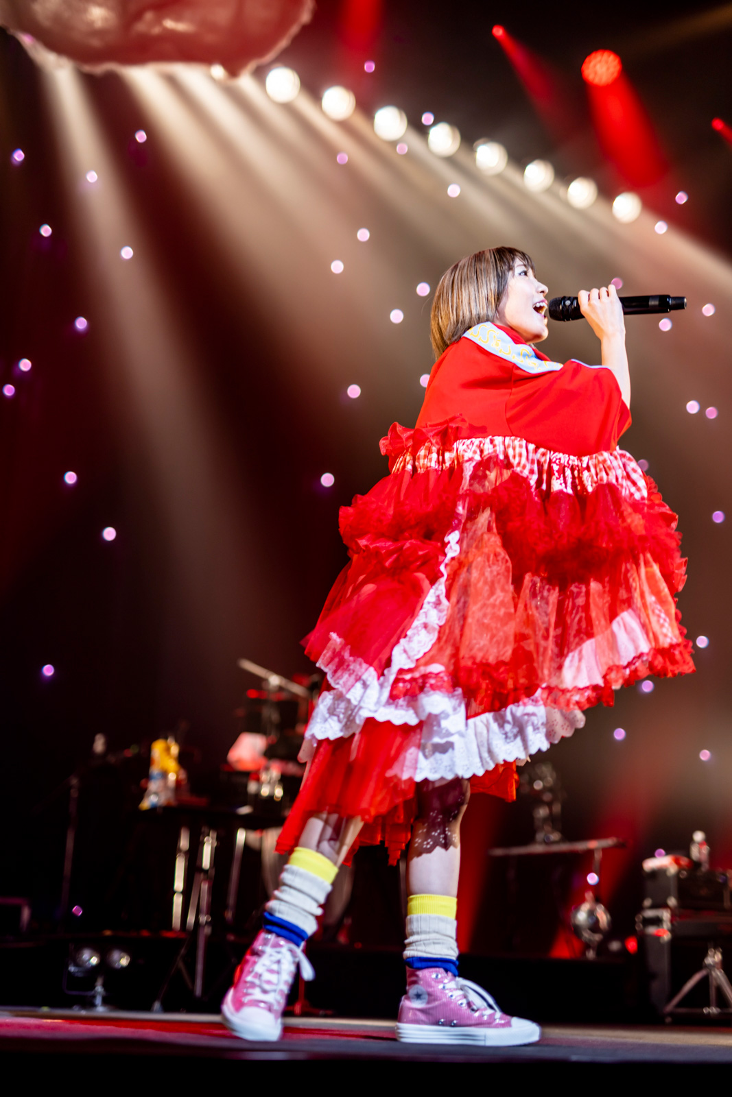 斉藤朱夏、今年ラストとなるワンマンライブ“朱演2022「くもり空の