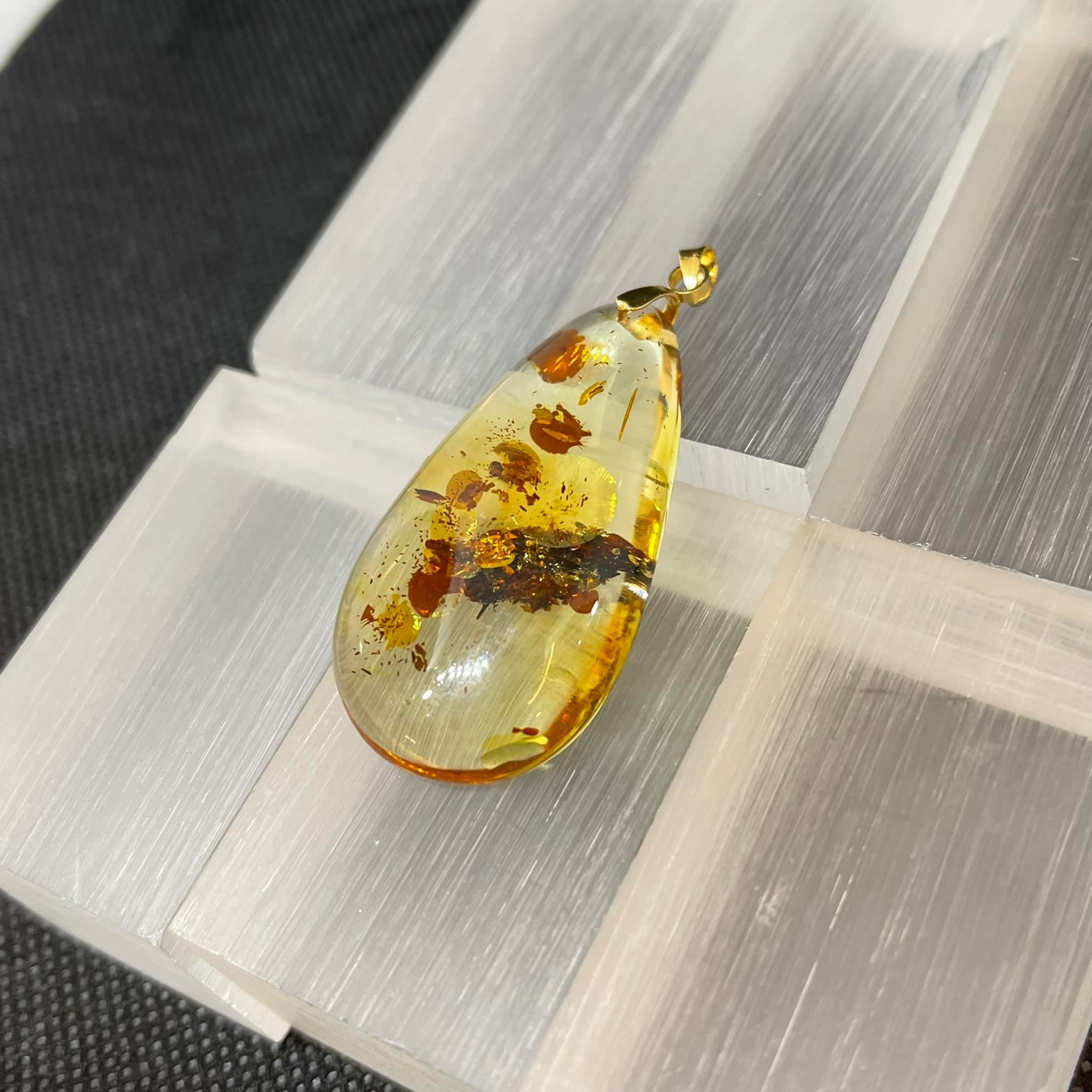 272896121_1590995084588166_220