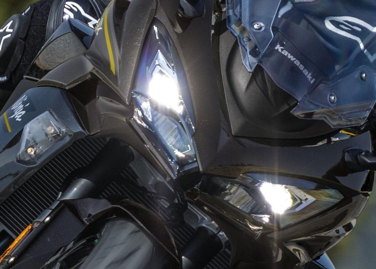 カワサキ新型「Ninja 1100SX/SE」登場 スポーツと快適性の融合