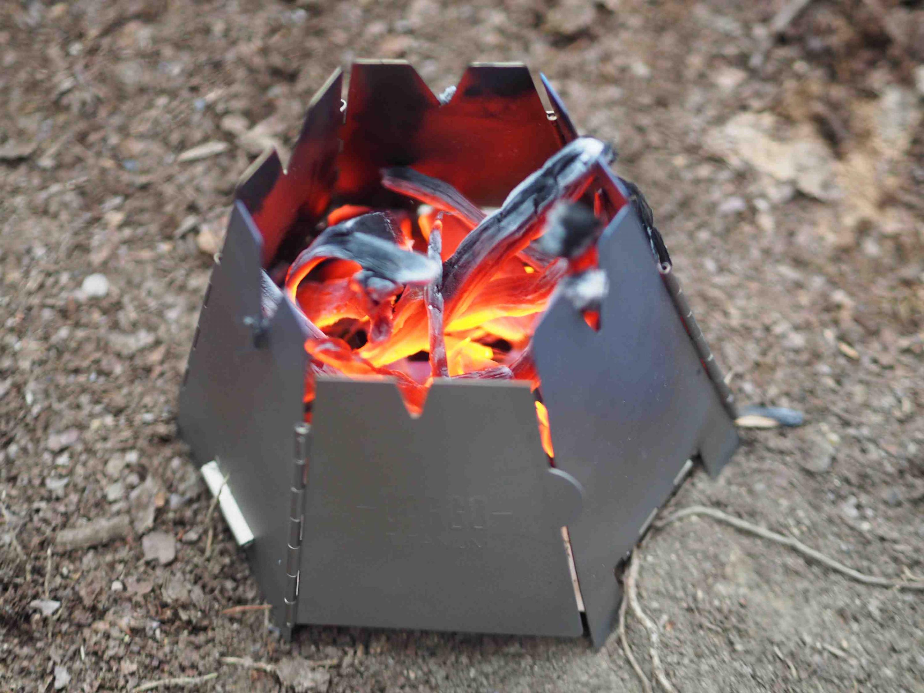 VARGOの、アルコールストーブ、ウッドストーブ、そして火吹き棒