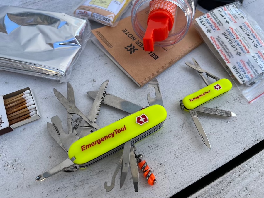 ビクトリノックス】日本限定防災用マルチツール「エマージェンシー