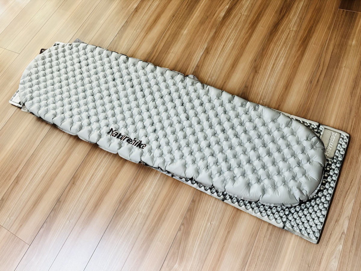 ネイチャーハイク R値5.8エアーマットをレビュー】超軽量コンパクトで