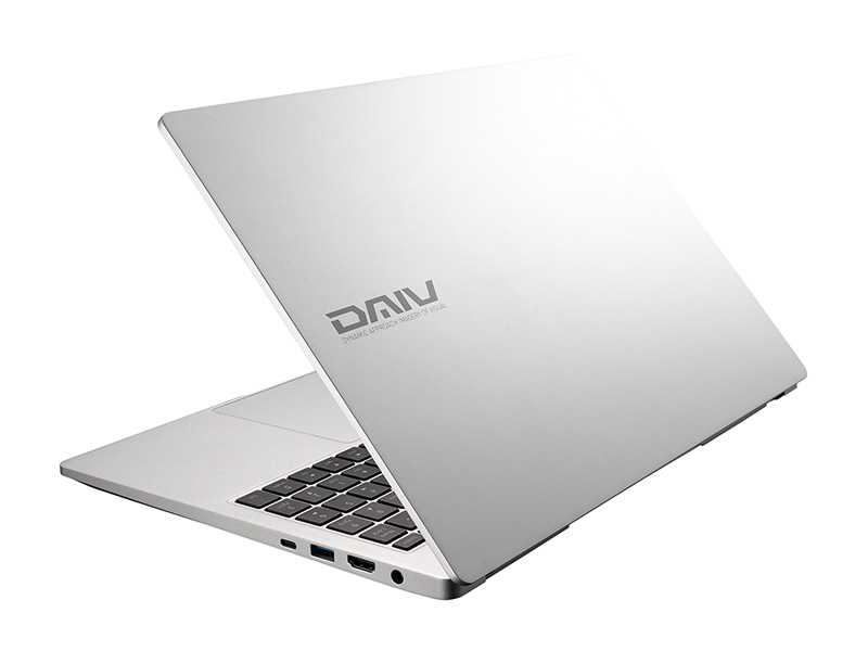 ハイスペックを持ち歩く クリエイターノートパソコン DAIV Zシリーズ