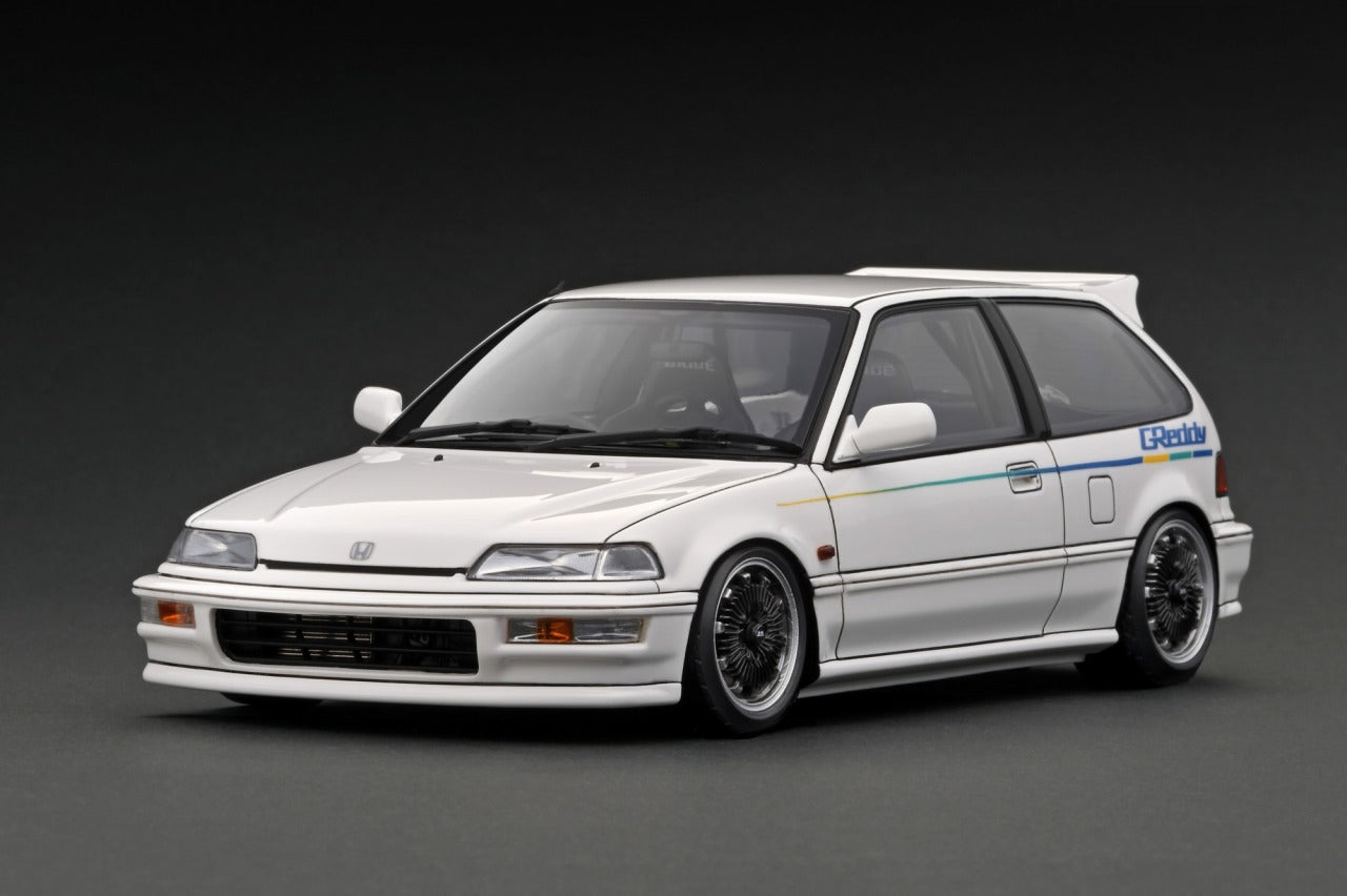 Ignition Model 1:18 Honda Civic (EF9) SiR in White – Model Cars