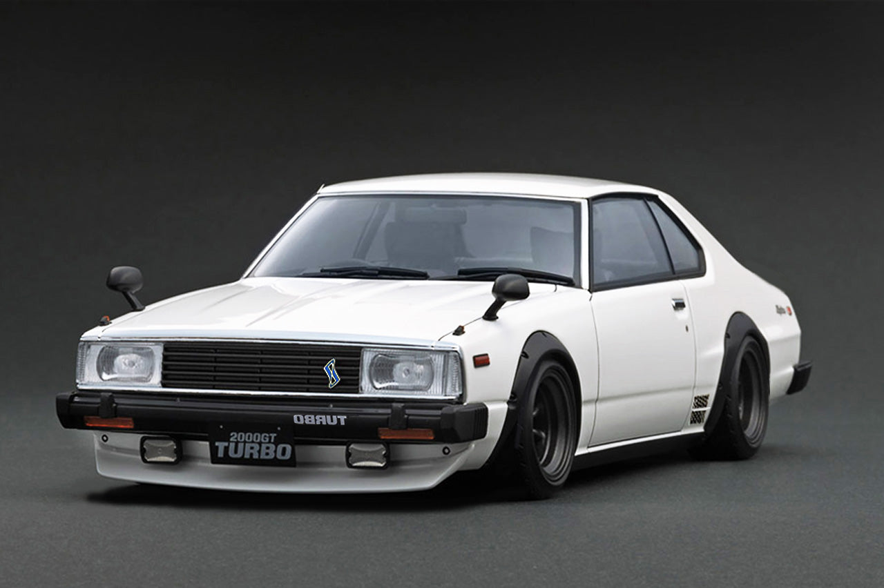 Ignition Model 1:18 Nissan Skyline 2000 Turbo GT-ES (C211) in