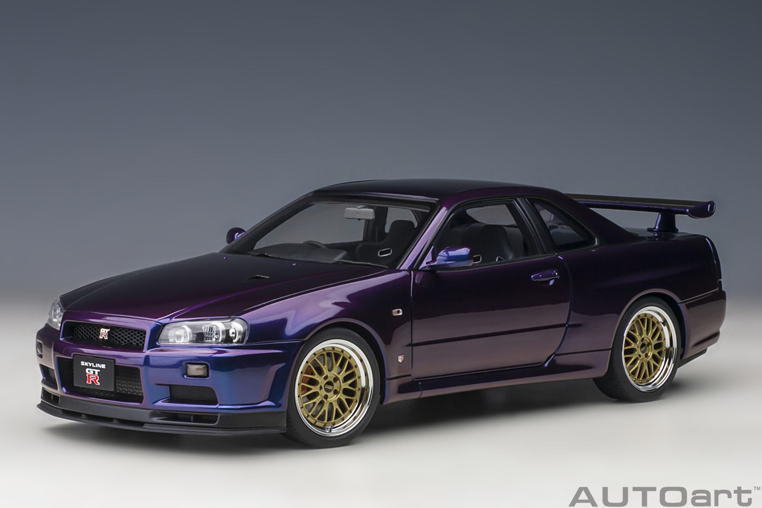 AUTOart 1:18 Nissan Skyline GT-R (R34) V-Spec II in Midnight