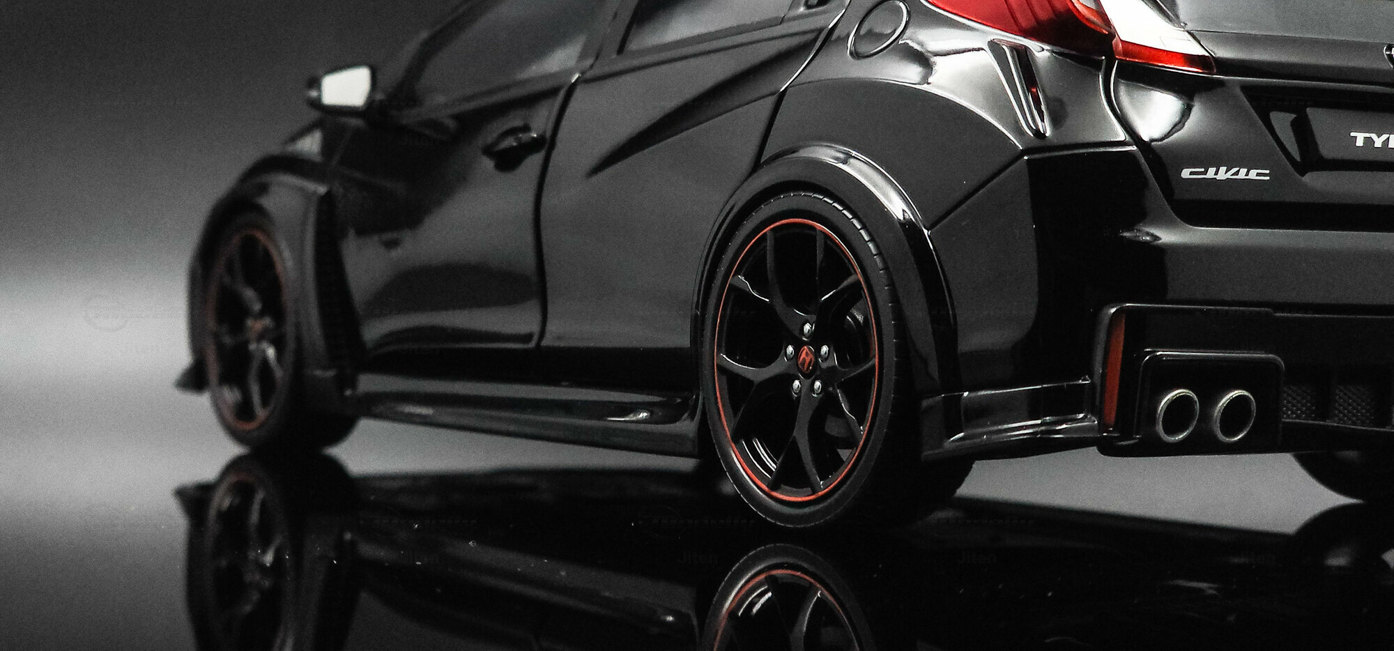 Diecast Honda Honda Civic Type R FK2 modelcar Ebbro by 1:18 | Modelly