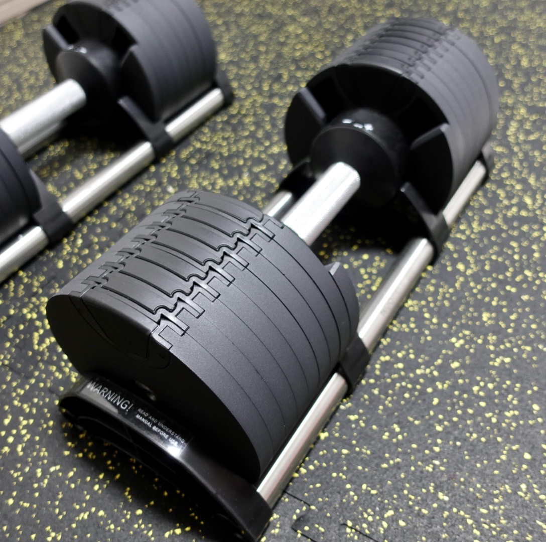 巣籠もりで筋肉増強！可変式ダンベル“フレックスベル”の魅力 – モノ