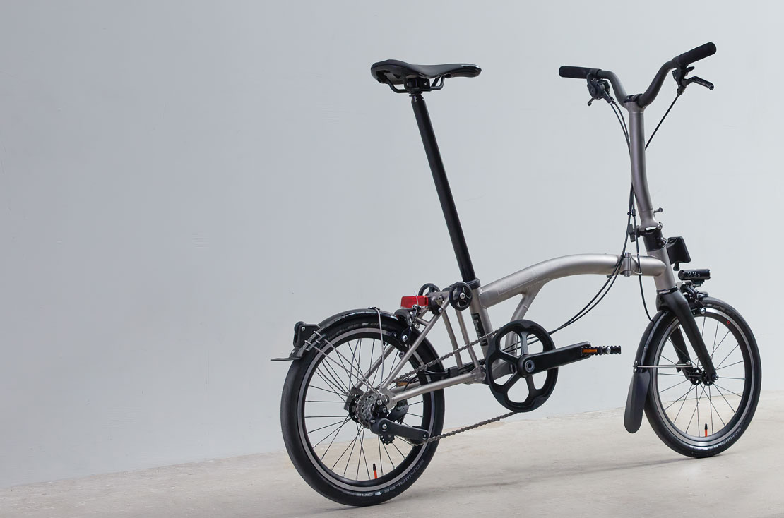 ロンドン生まれの折りたたみ自転車、ブロンプトン史上最軽量オール