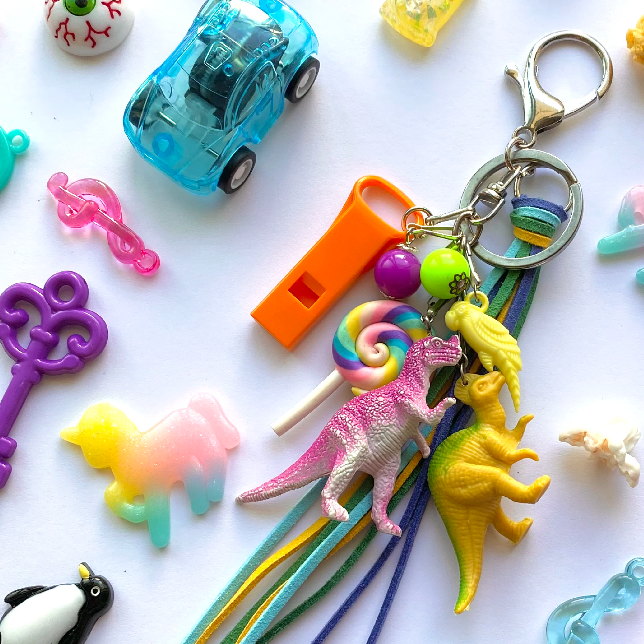 モザイクサマーキッズフェス」ジャラジャラキーホルダーを作ろう