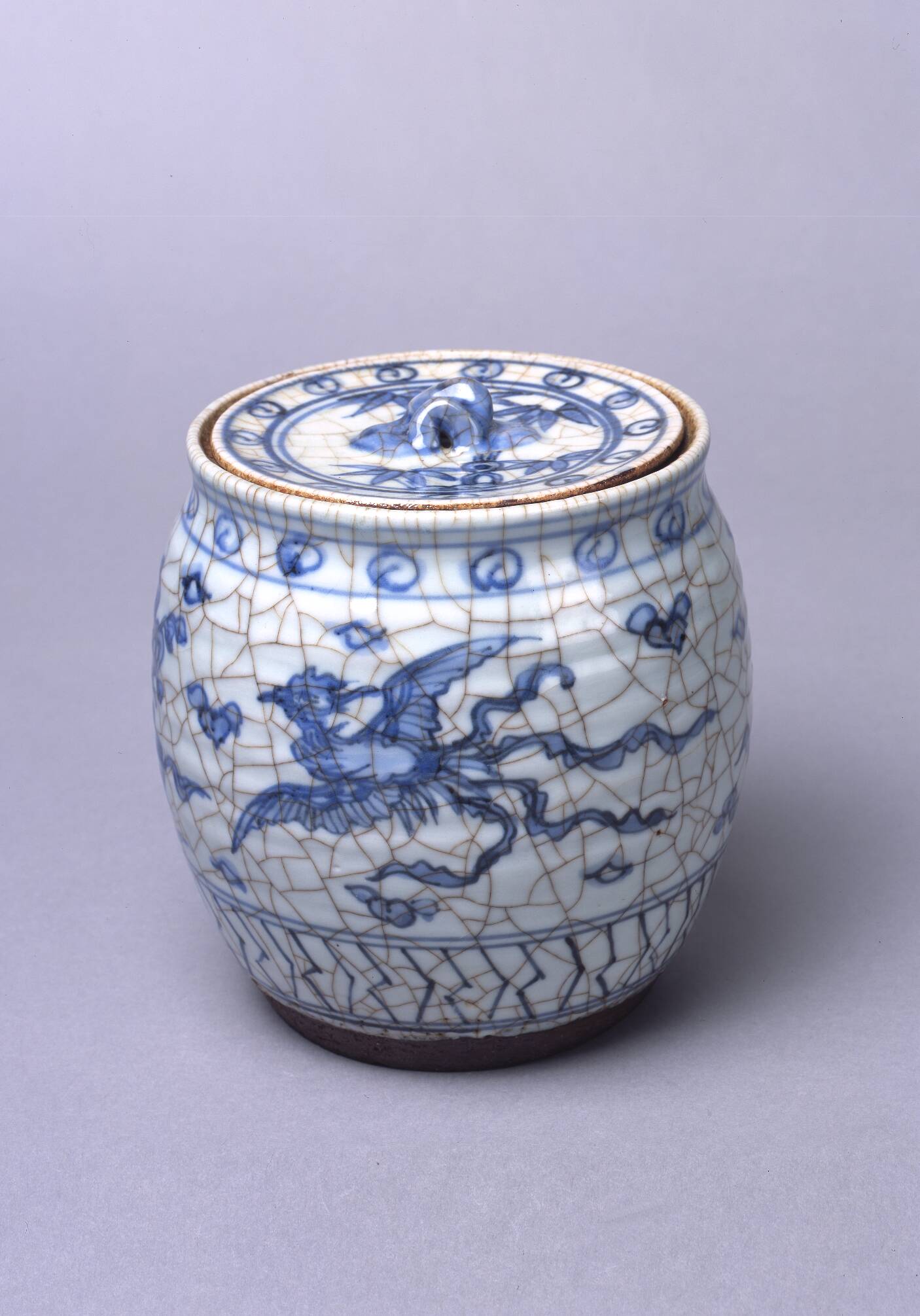 染付鳳凰文水指 – 兵庫陶芸美術館 収蔵品データベース