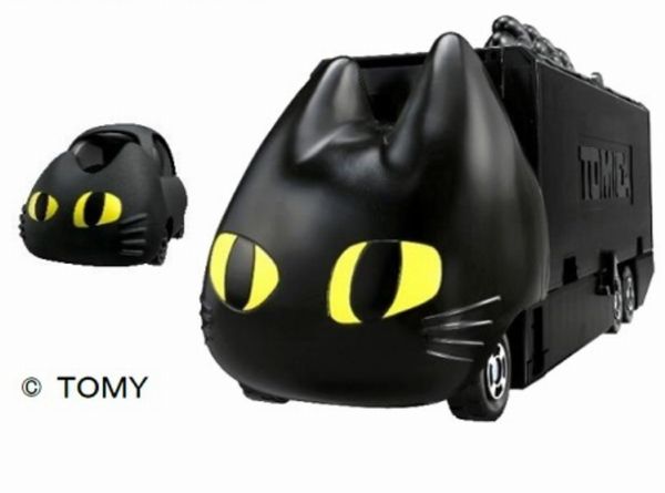 明星チャルメラのくろネコがトミカになり、チャルメラおじさんも付く