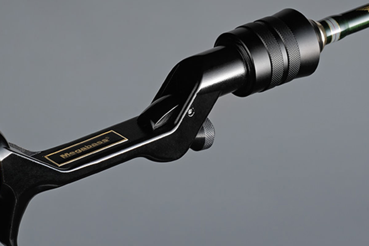Hunting Black & Teak Wood Grip | Megabass-メガバス