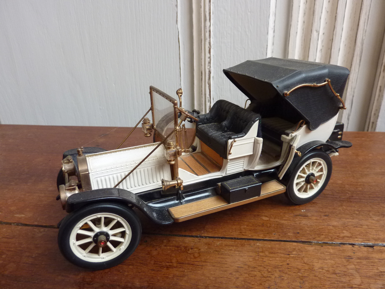 A 1912 Packard Victoria Model