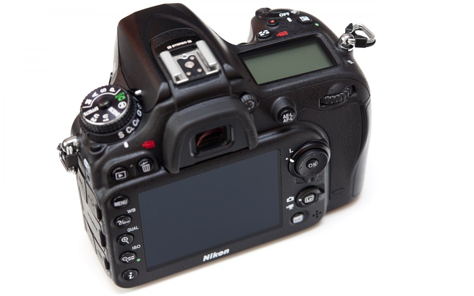 おすすめのメモリーカード： ニコン D7200 | メモリーカード先生