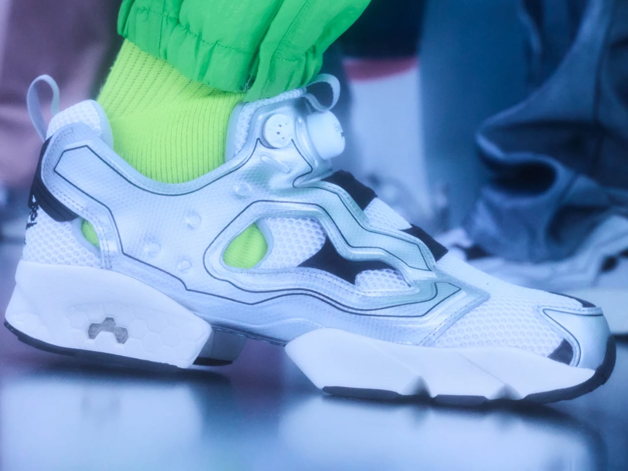 リーボックの名作「インスタポンプフューリー」が“ビームス別注”で