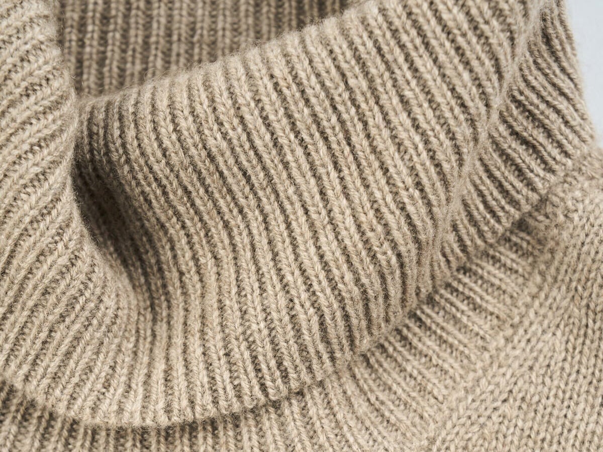 無印良品「MUJI Labo」のニットがスゴイ！ ふんわりカシミヤセーター
