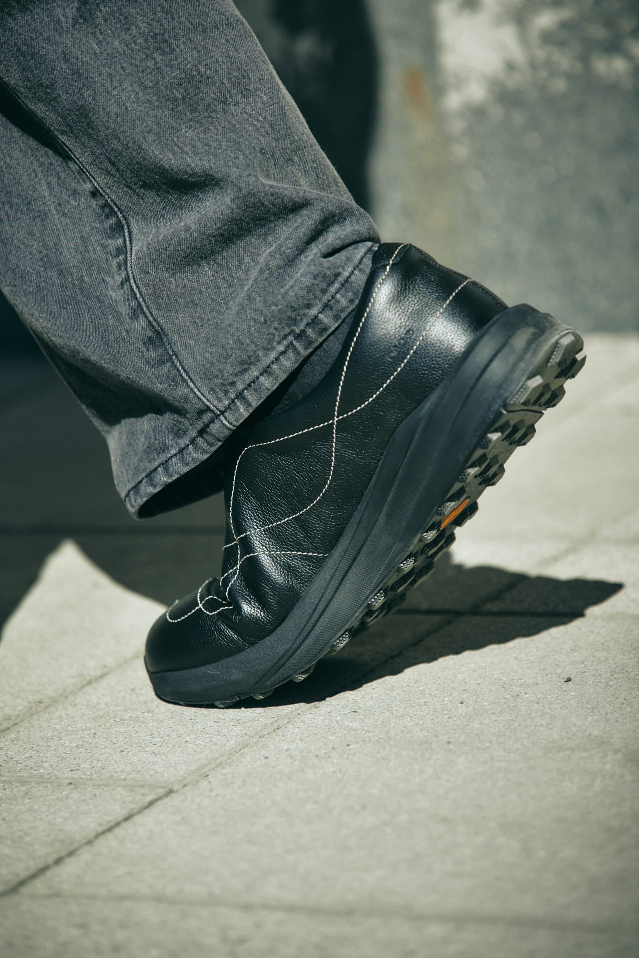 Gallery] オシャレな人がこぞって履く黒スニーカーは「OAO