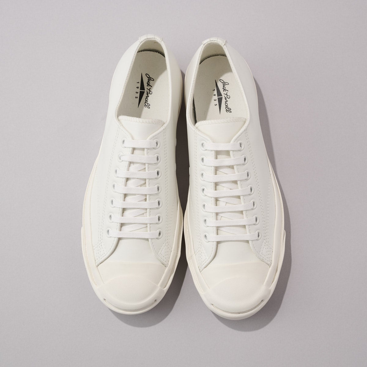 最上位コンバース】ここまで上品に履ける“好印象白スニーカー”は他に