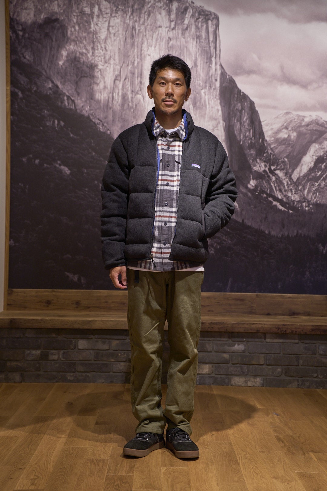 パタゴニア」のリバーシブルダウンはどう着るのが正解？[Patagonia