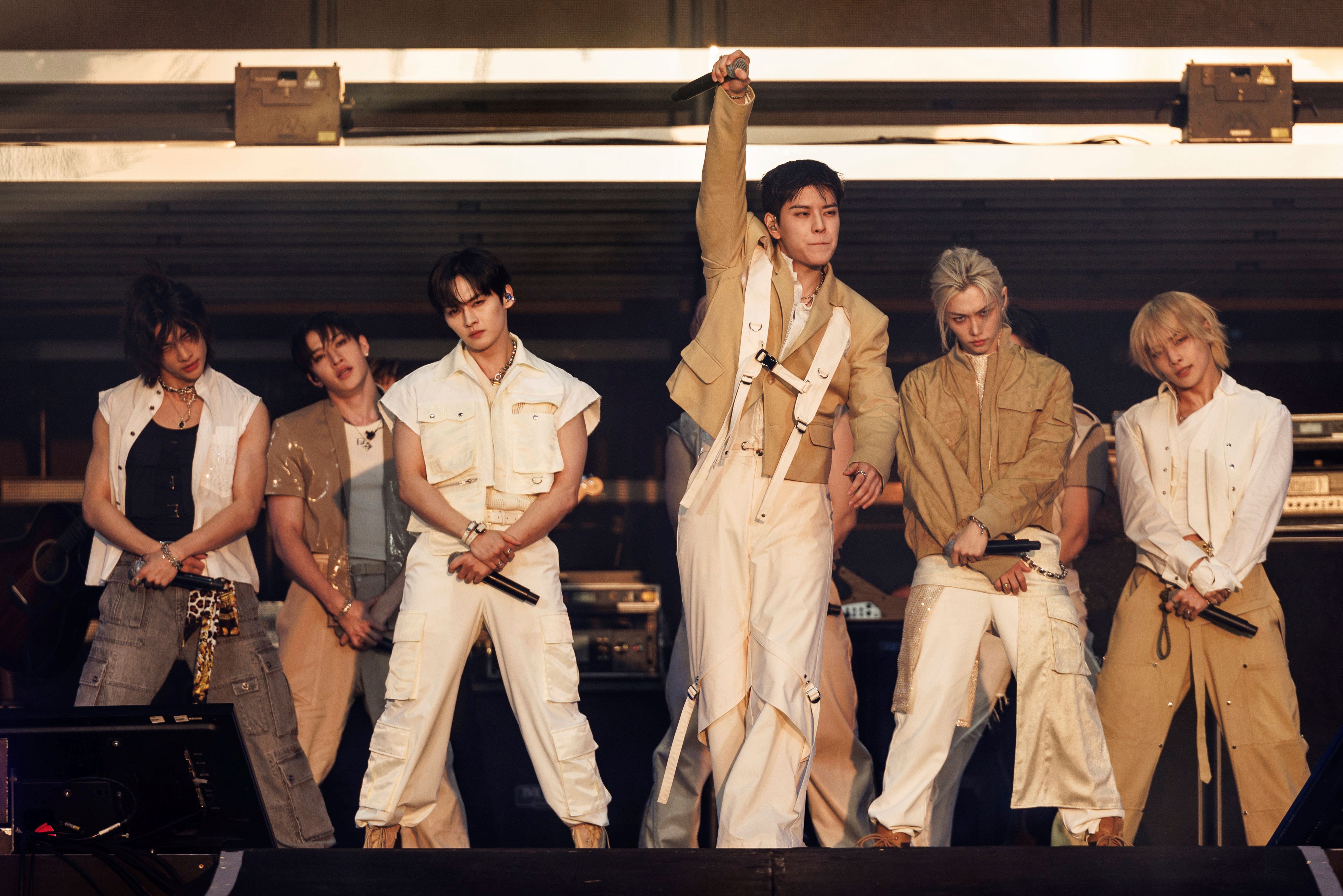 Review: Stray Kids bring fiery dominATE concert tour to San Francisco