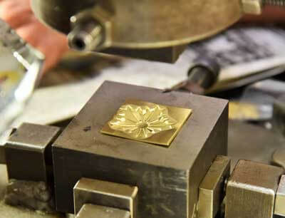 記念メダル | 松本徽章工業株式会社