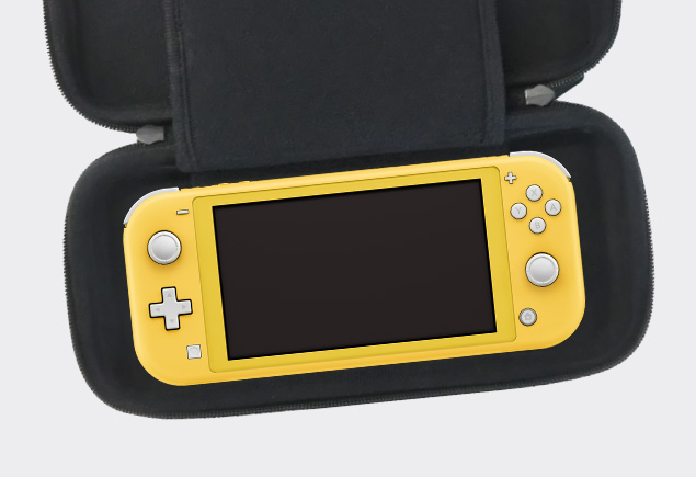 Nintendo Switchファミリー対応コンビネーションポーチブラック