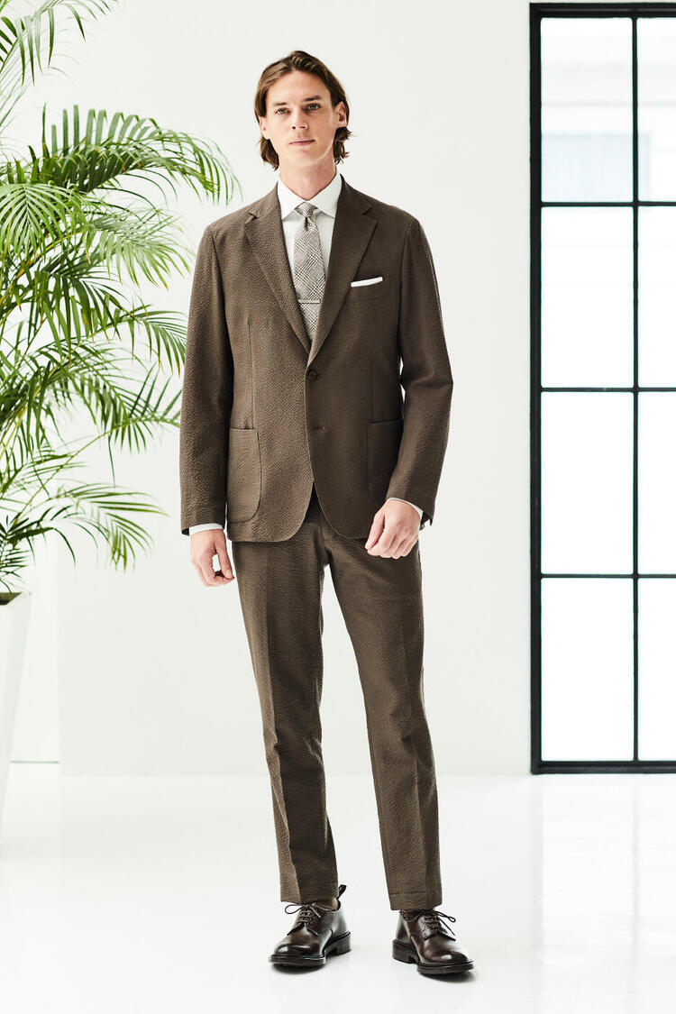 快適と品格、どちらも叶える夏のセットアップ - FEATURE - MACKINTOSH