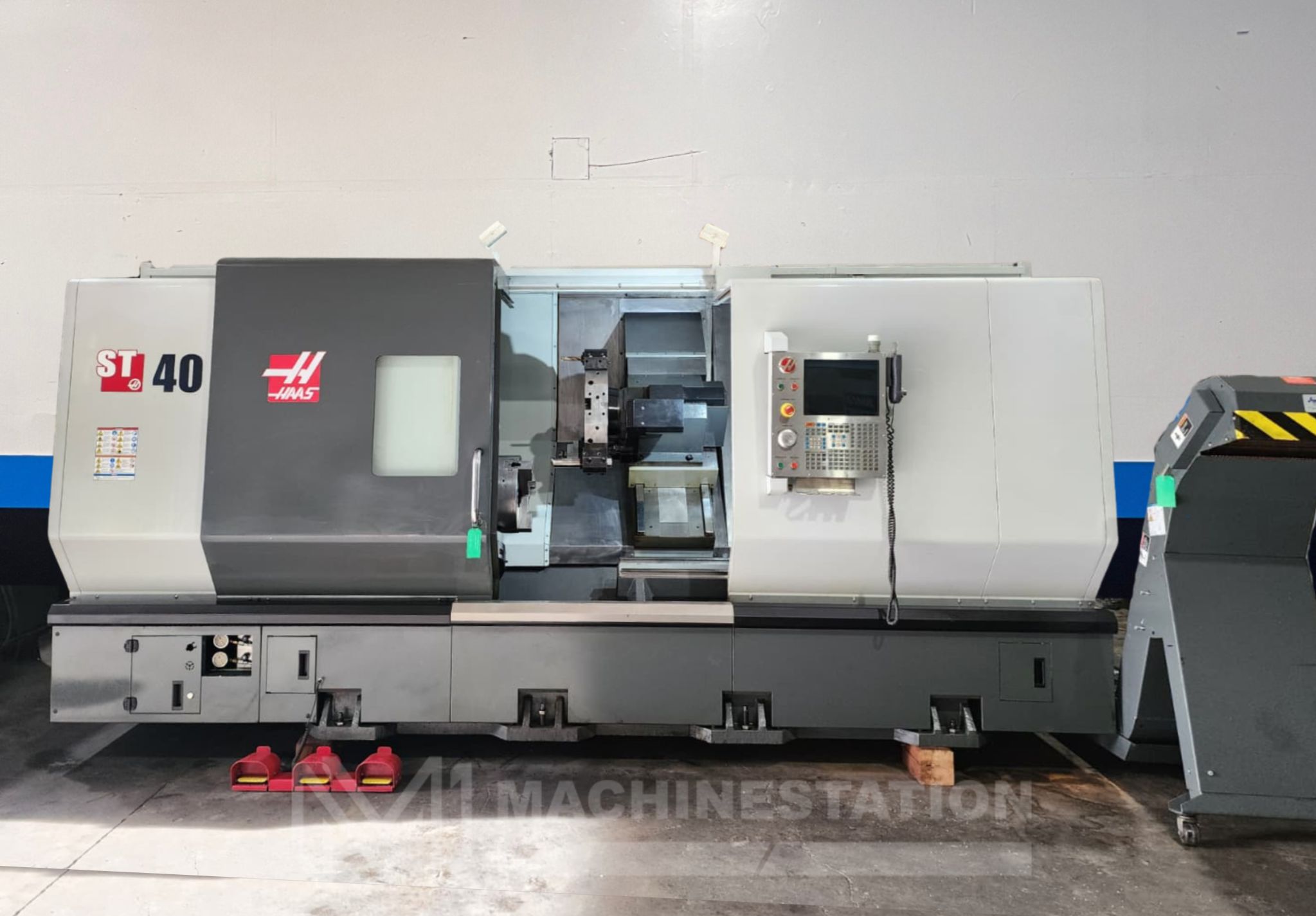 Used Haas ST-40 CNC Turning Center – C Axis Live Tool Lathe for Sale