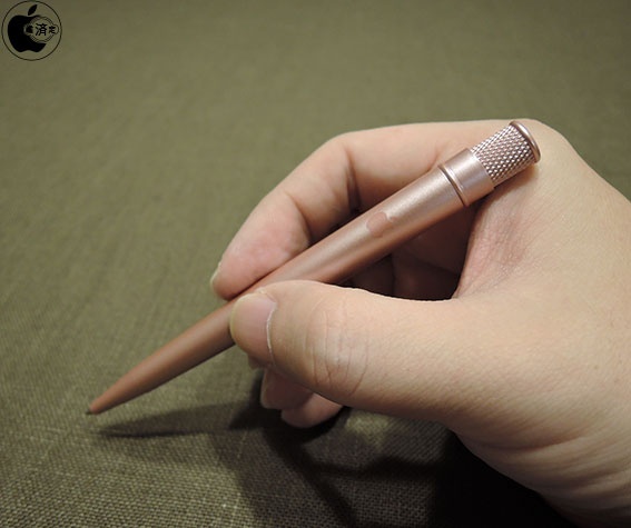 Retro 1951製のスタイリッシュなAppleロゴ入りボールペンをチェック