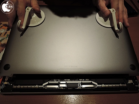 MacBook Pro (15-inch, Late 2016) をチェック（開け方） | Mac | Mac