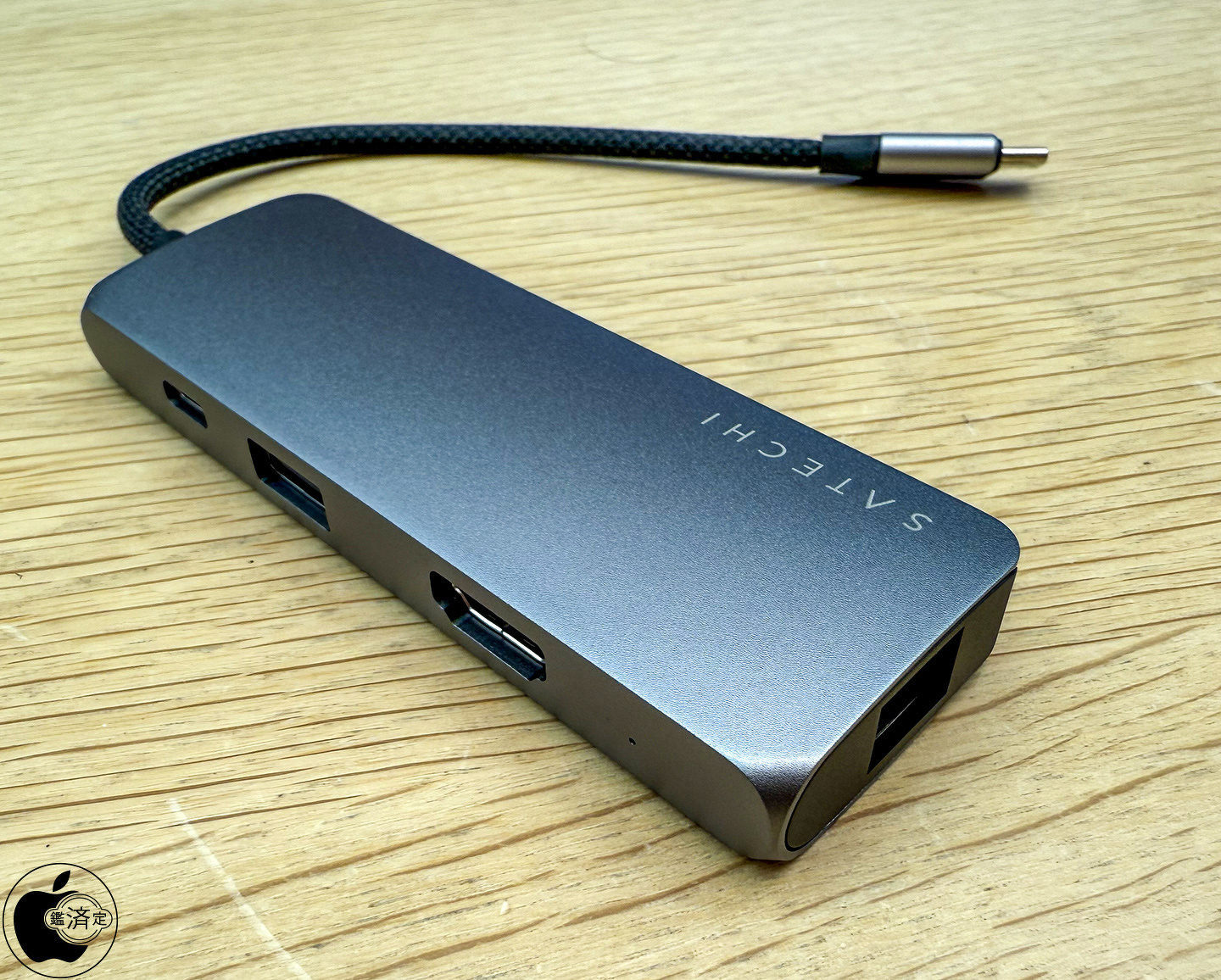 MacBookアクセサリー Satechi Multiport Pro Adapter V2 Apple Store