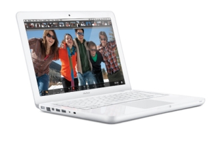 アップル、ポリカーボネートユニボディを採用した「MacBook (13-inch