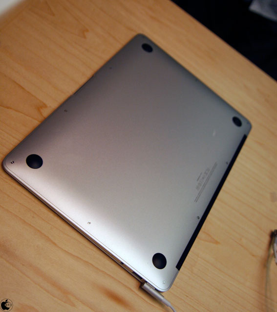Appleの「MacBook Air (11-inch, Late 2010)」をチェック | Mac | Mac