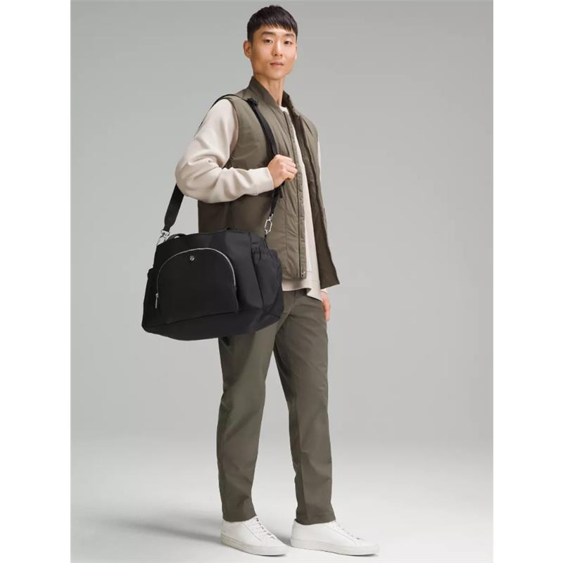 Lululemon - New Parent Tote Bag 20L, Black/Silver Drop | MacroBaby