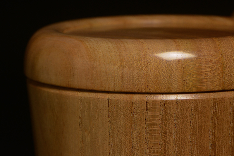 栴檀本因坊型碁笥 極上（38号） | 前川榧碁盤店