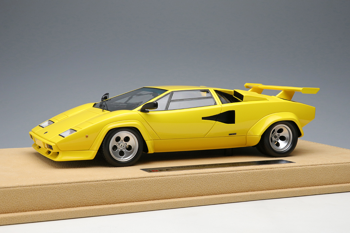Make Up Co., Ltd. / Lamborghini Countach LP5000S 1982 with Rear Wing
