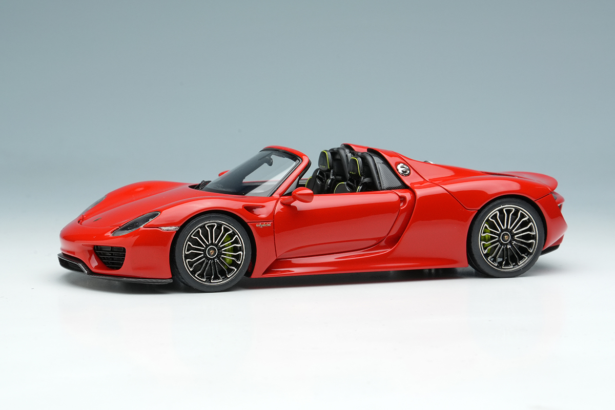Make Up Co., Ltd. / Porsche 918 Spyder 2011