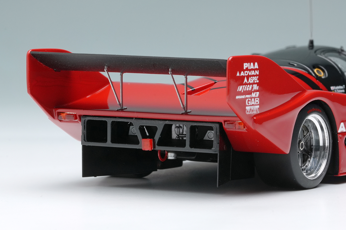 Make Up Co., Ltd. / Porsche 962C 