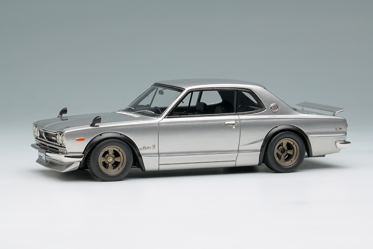 Make Up Co., Ltd. / Nissan Skyline 2000GT-R (KPGC10) with Spoiler
