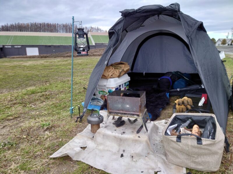一人でキャンプを楽しむならこのテントがおすすめ | マンマの北海道
